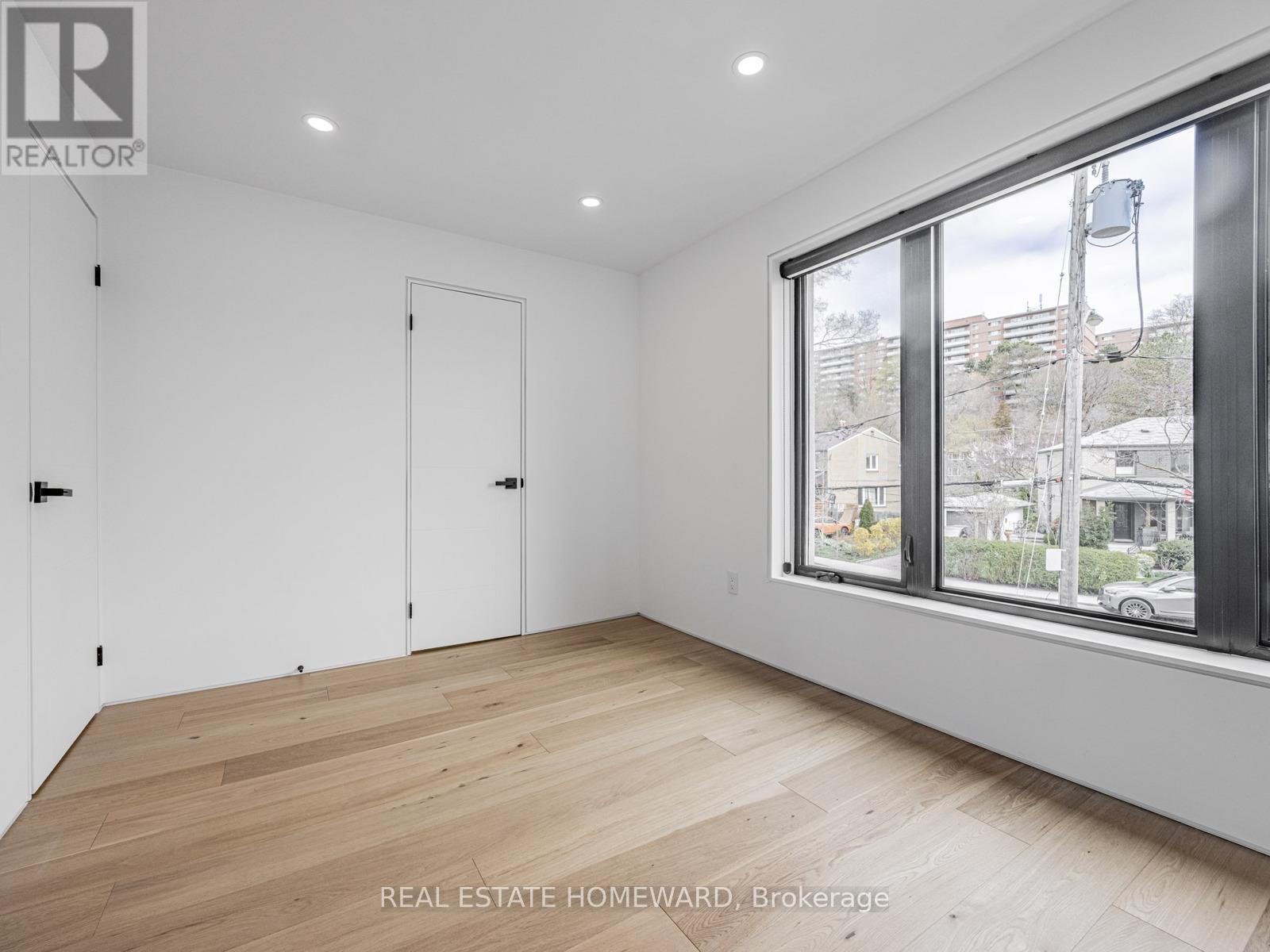 10 Juliana Court, Toronto, Ontario  M6S 2R2 - Photo 20 - W12464405
