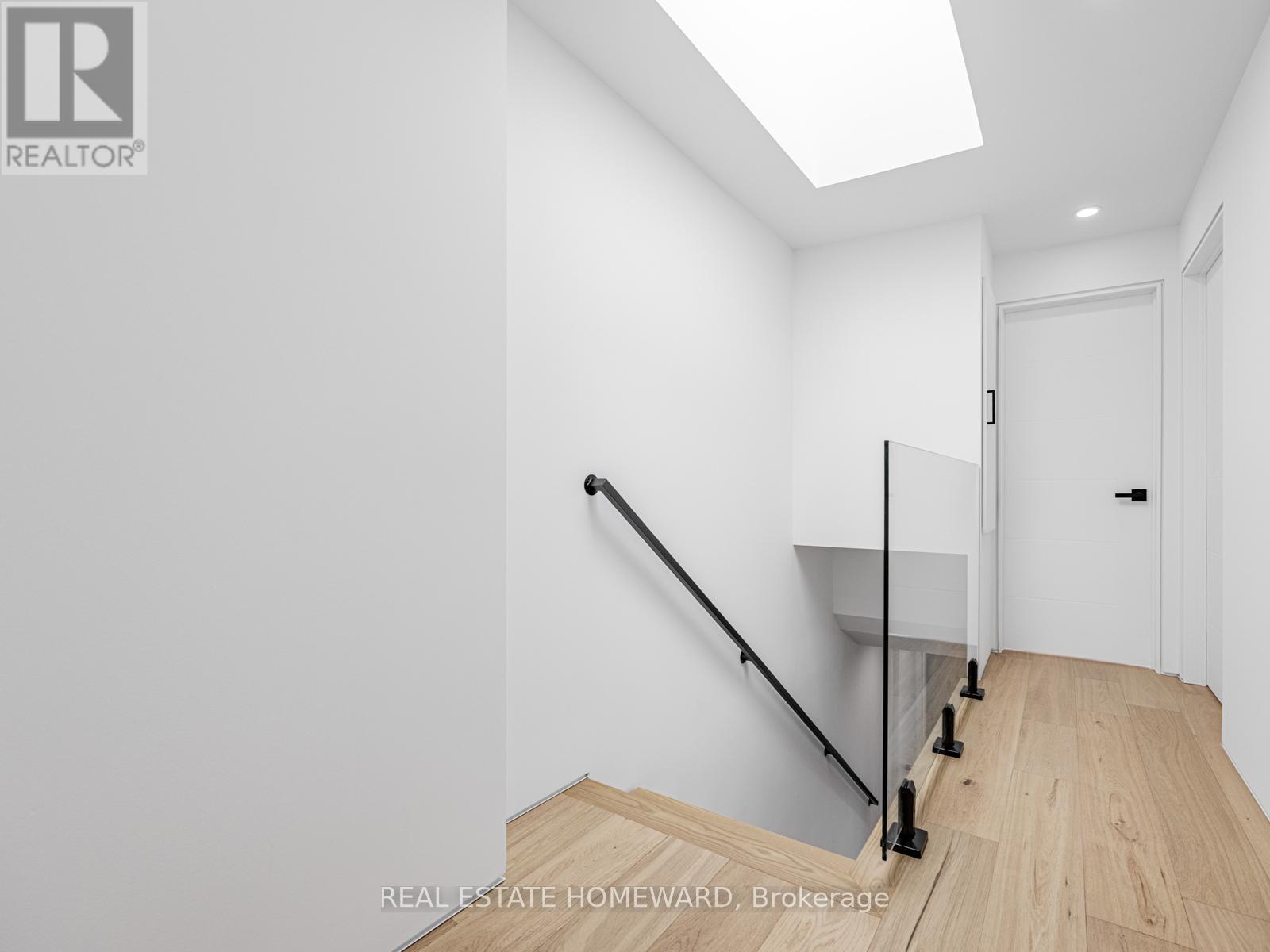 10 Juliana Court, Toronto, Ontario  M6S 2R2 - Photo 21 - W12464405