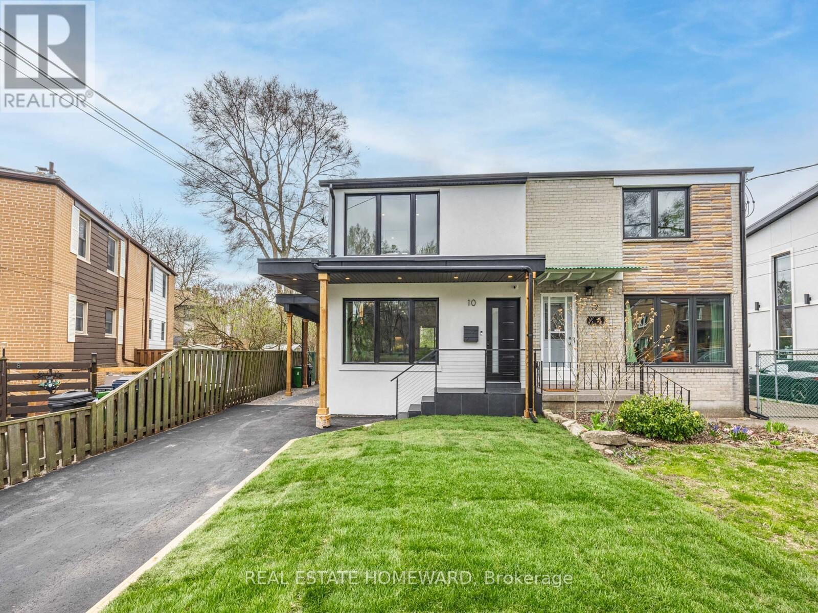 10 Juliana Court, Toronto, Ontario  M6S 2R2 - Photo 3 - W12464405