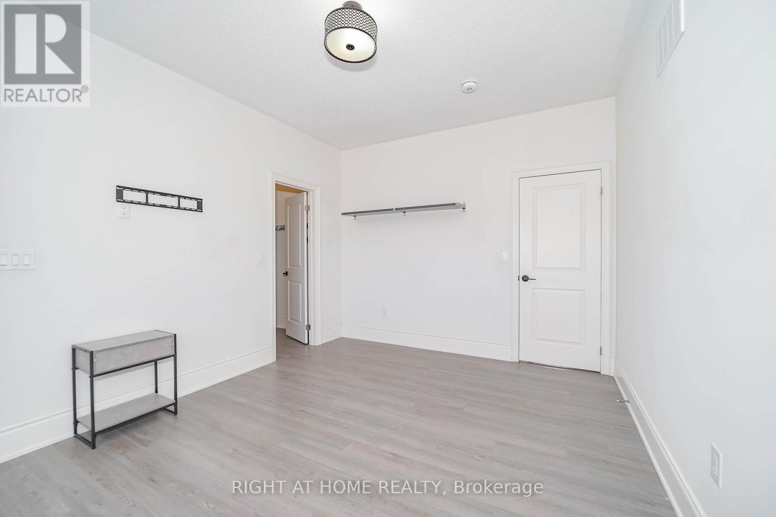 1 Penlea Gate, Brampton, Ontario  L6P 4M7 - Photo 21 - W12464413