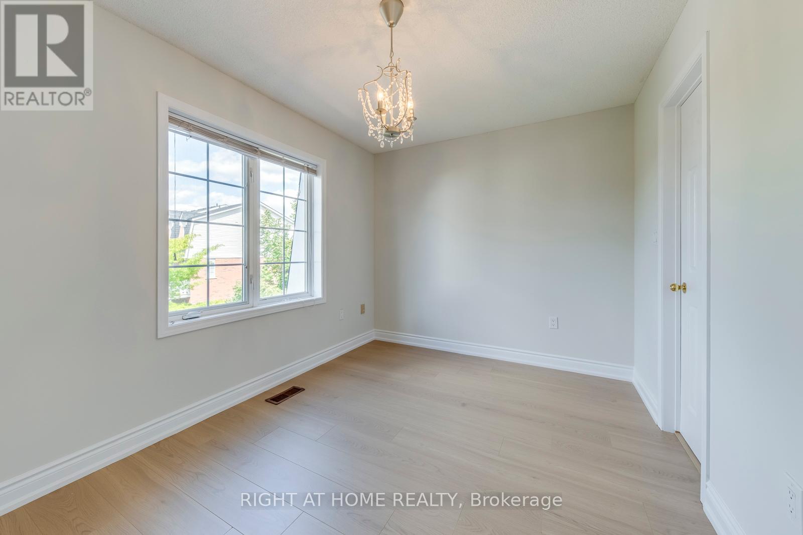14 - 4991 Rathkeale Road, Mississauga, Ontario  L5V 2G9 - Photo 26 - W12464434