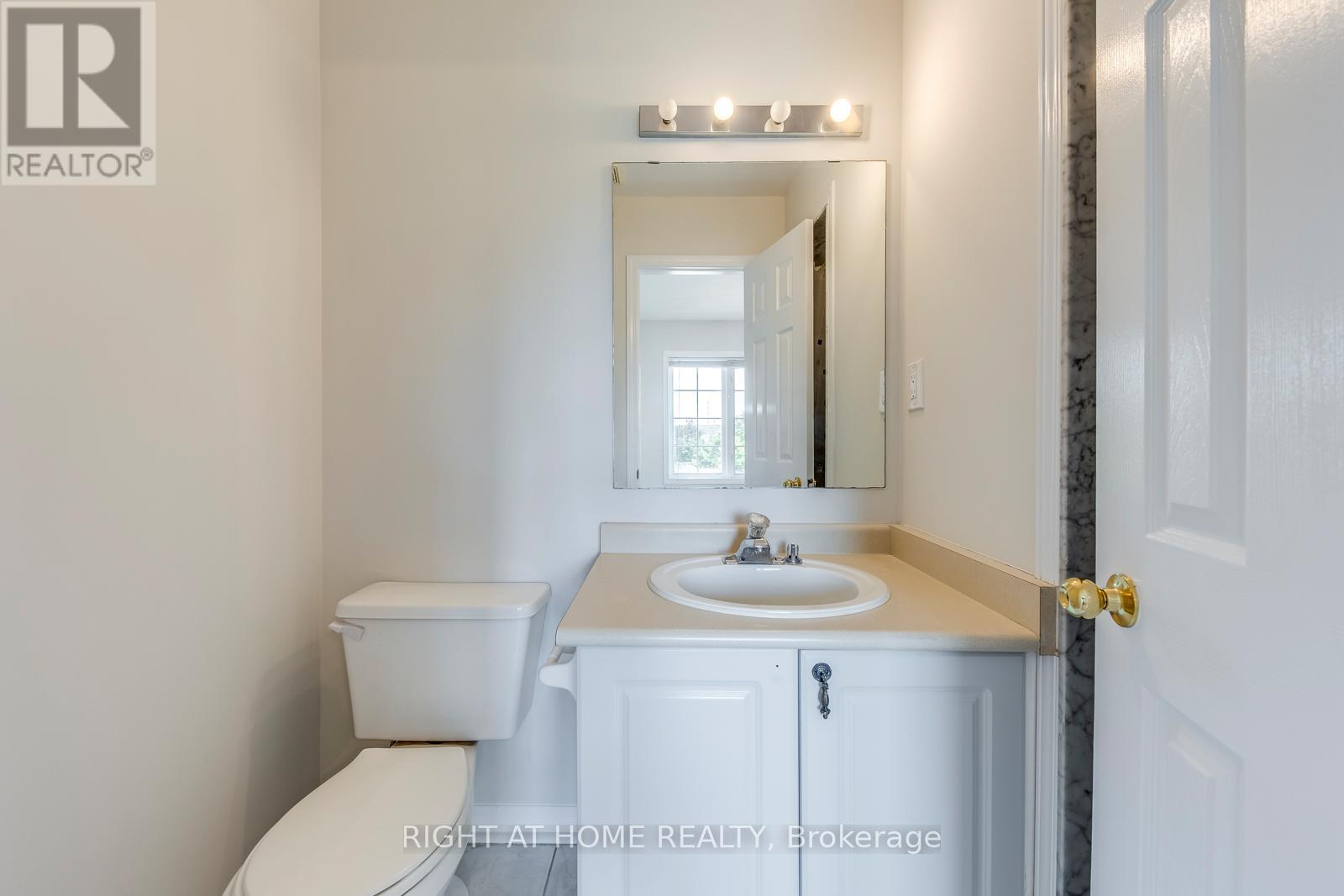 14 - 4991 Rathkeale Road, Mississauga, Ontario  L5V 2G9 - Photo 28 - W12464434