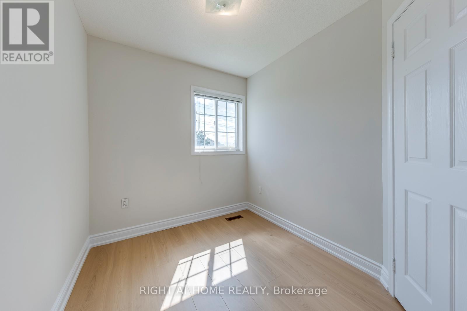 14 - 4991 Rathkeale Road, Mississauga, Ontario  L5V 2G9 - Photo 30 - W12464434