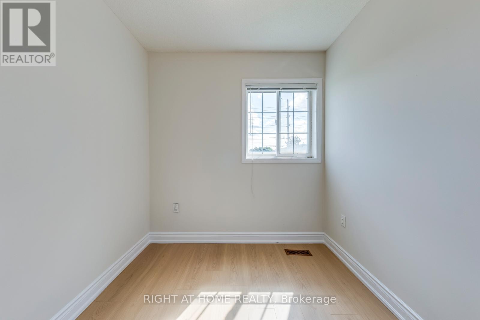 14 - 4991 Rathkeale Road, Mississauga, Ontario  L5V 2G9 - Photo 31 - W12464434