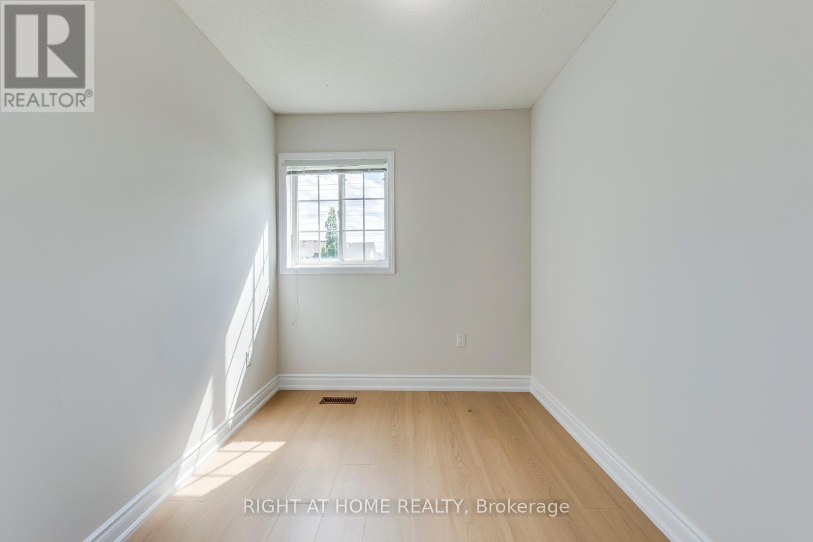 14 - 4991 Rathkeale Road, Mississauga, Ontario  L5V 2G9 - Photo 32 - W12464434