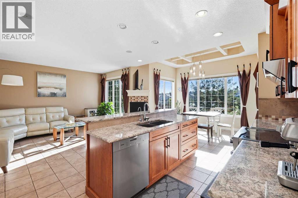 7 Panatella Close Nw, Calgary, Alberta  T3K 6B3 - Photo 9 - A2259686