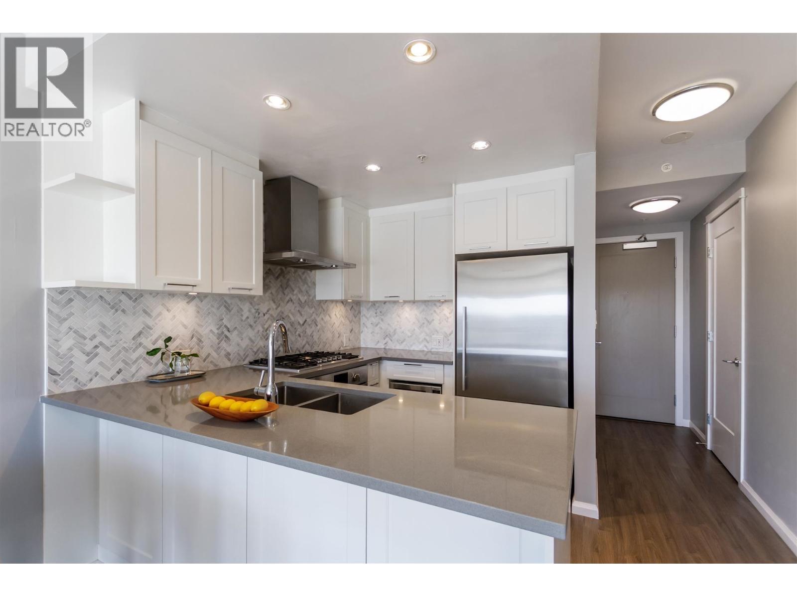 1408 520 Como Lake Avenue, Coquitlam, British Columbia  V3J 0E8 - Photo 6 - R3058383