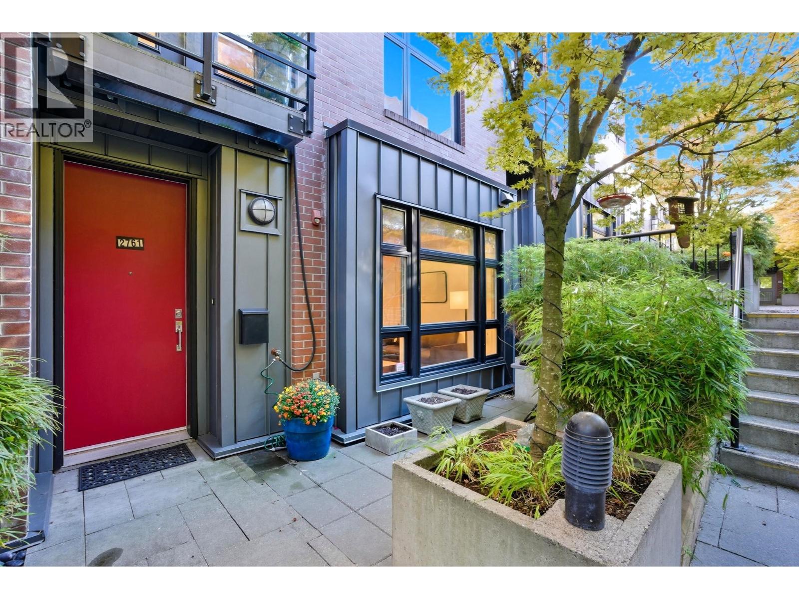 2761 GUELPH STREET, Vancouver, British Columbia