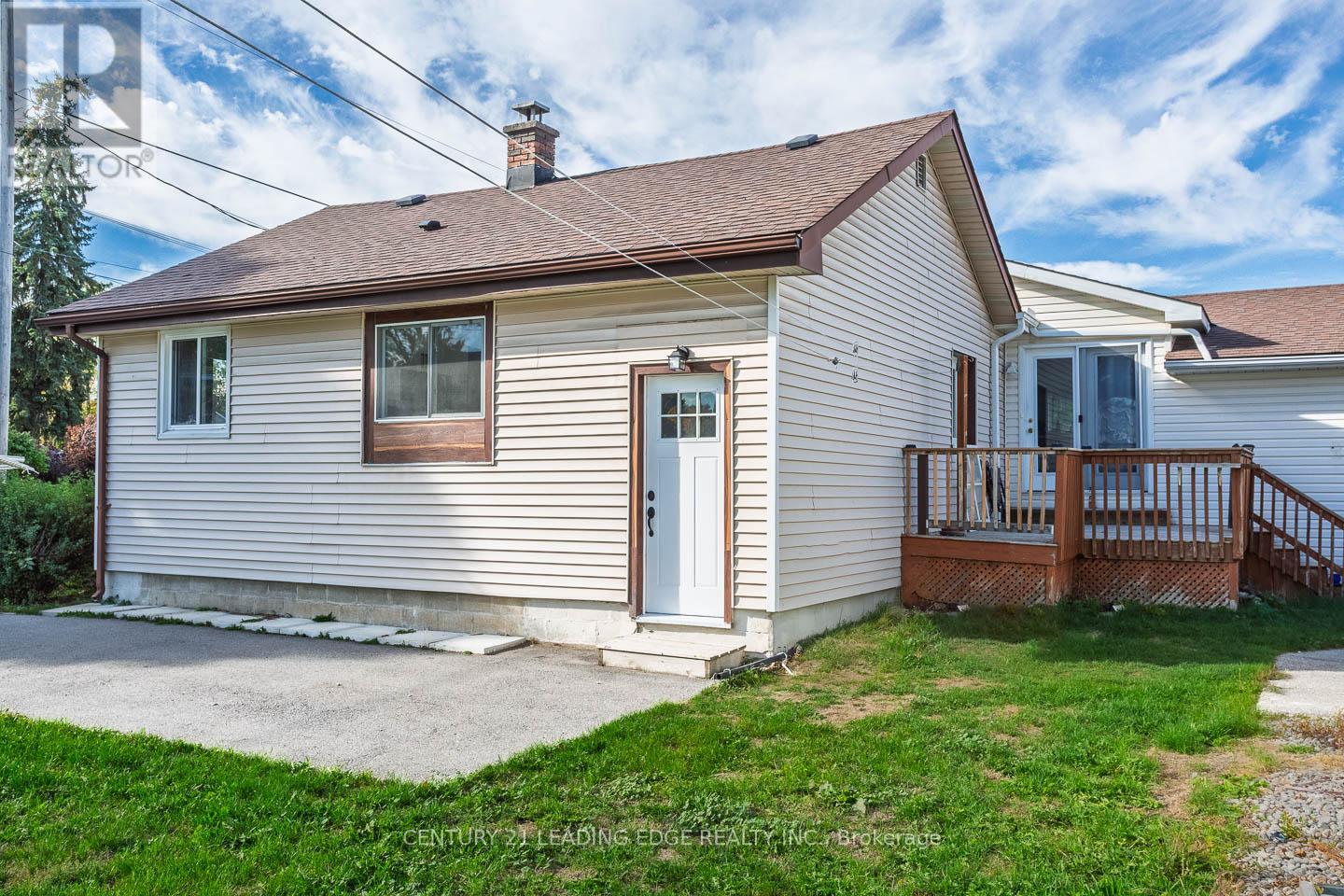 A - 61 Wilkins Street, Quinte West, Ontario  K8V 3M6 - Photo 4 - X12464409