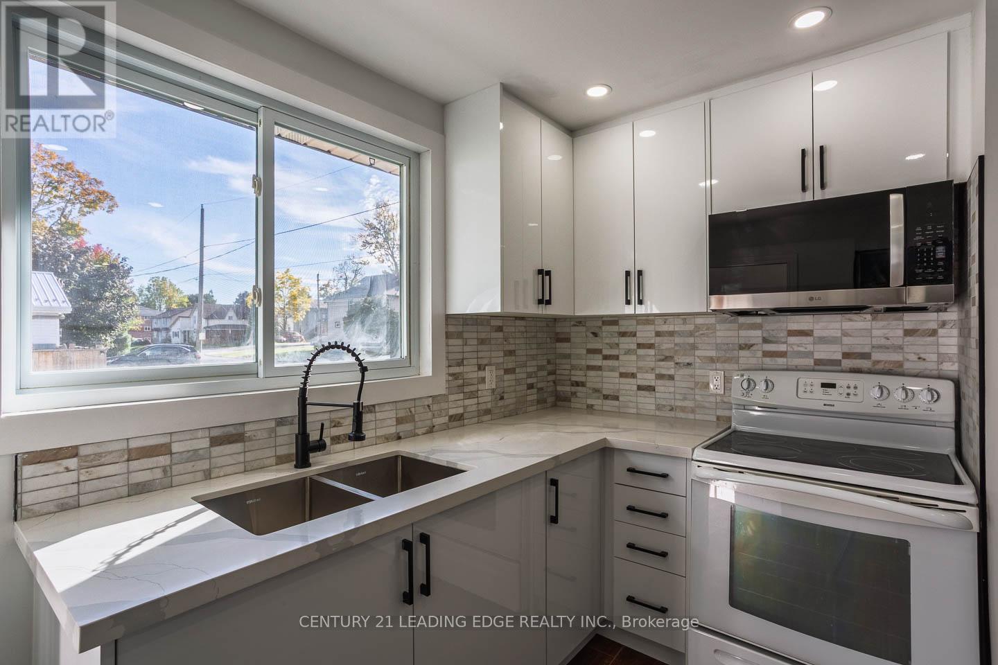 A - 61 Wilkins Street, Quinte West, Ontario  K8V 3M6 - Photo 7 - X12464409