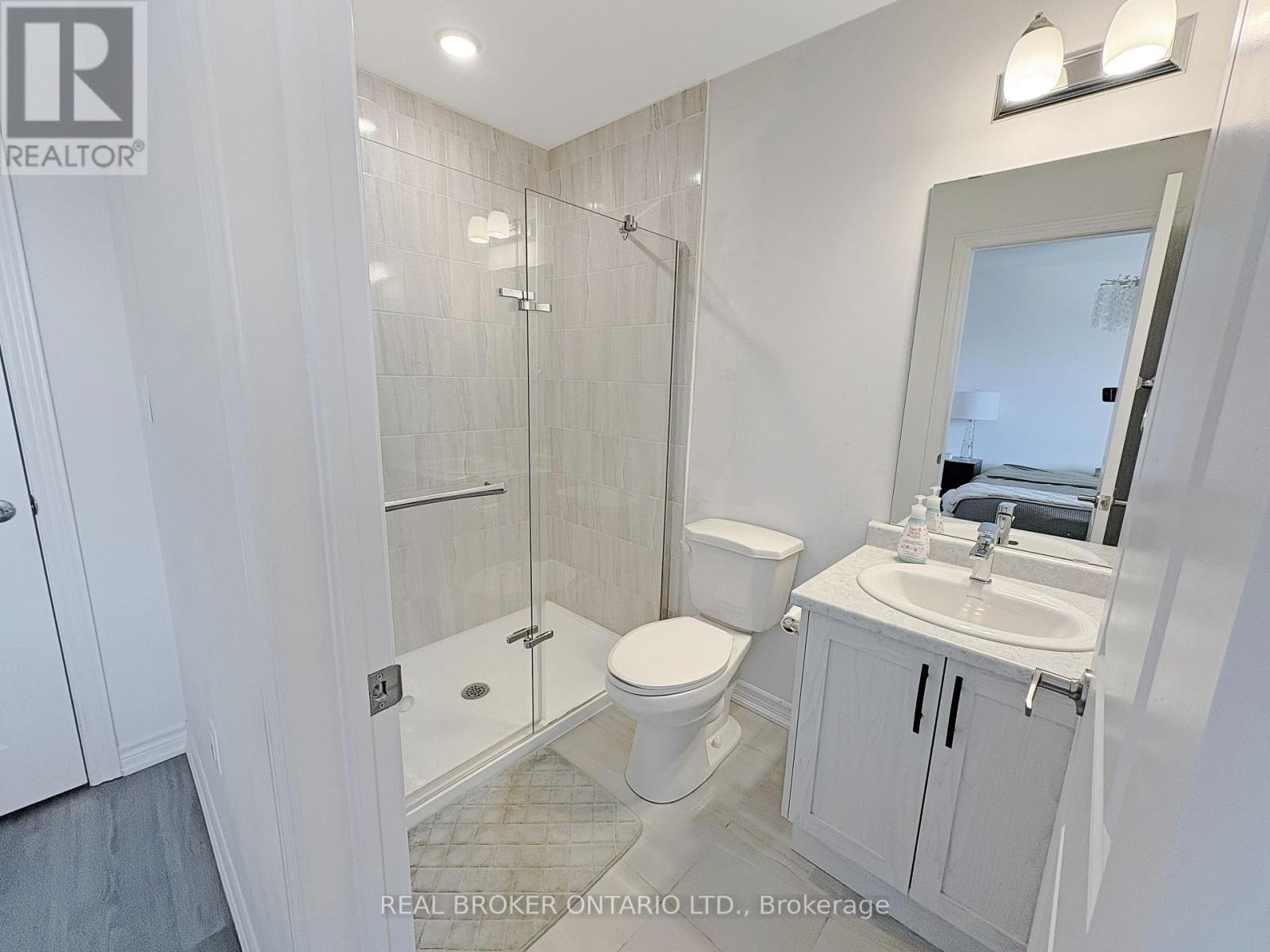 461 Blackburn Drive, Brantford, Ontario  N3T 0W9 - Photo 6 - X12464428