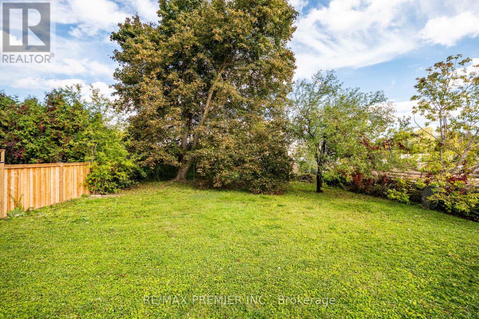 3 Parker Avenue, Richmond Hill, Ontario  L4E 2W4 - Photo 38 - N12450336