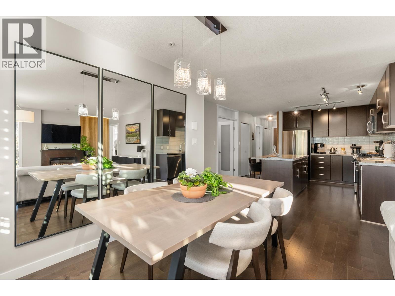 313 701 Klahanie Drive, Port Moody, British Columbia  V3H 5L6 - Photo 1 - R3058964
