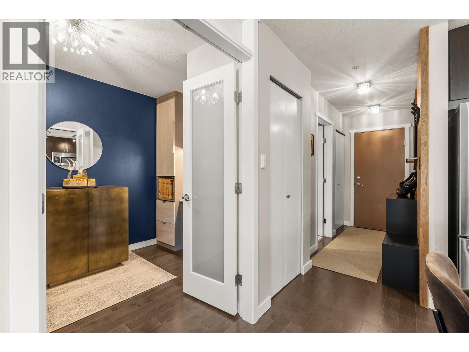 313 701 Klahanie Drive, Port Moody, British Columbia  V3H 5L6 - Photo 4 - R3058964