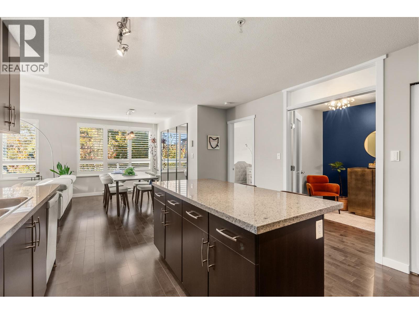 313 701 Klahanie Drive, Port Moody, British Columbia  V3H 5L6 - Photo 7 - R3058964