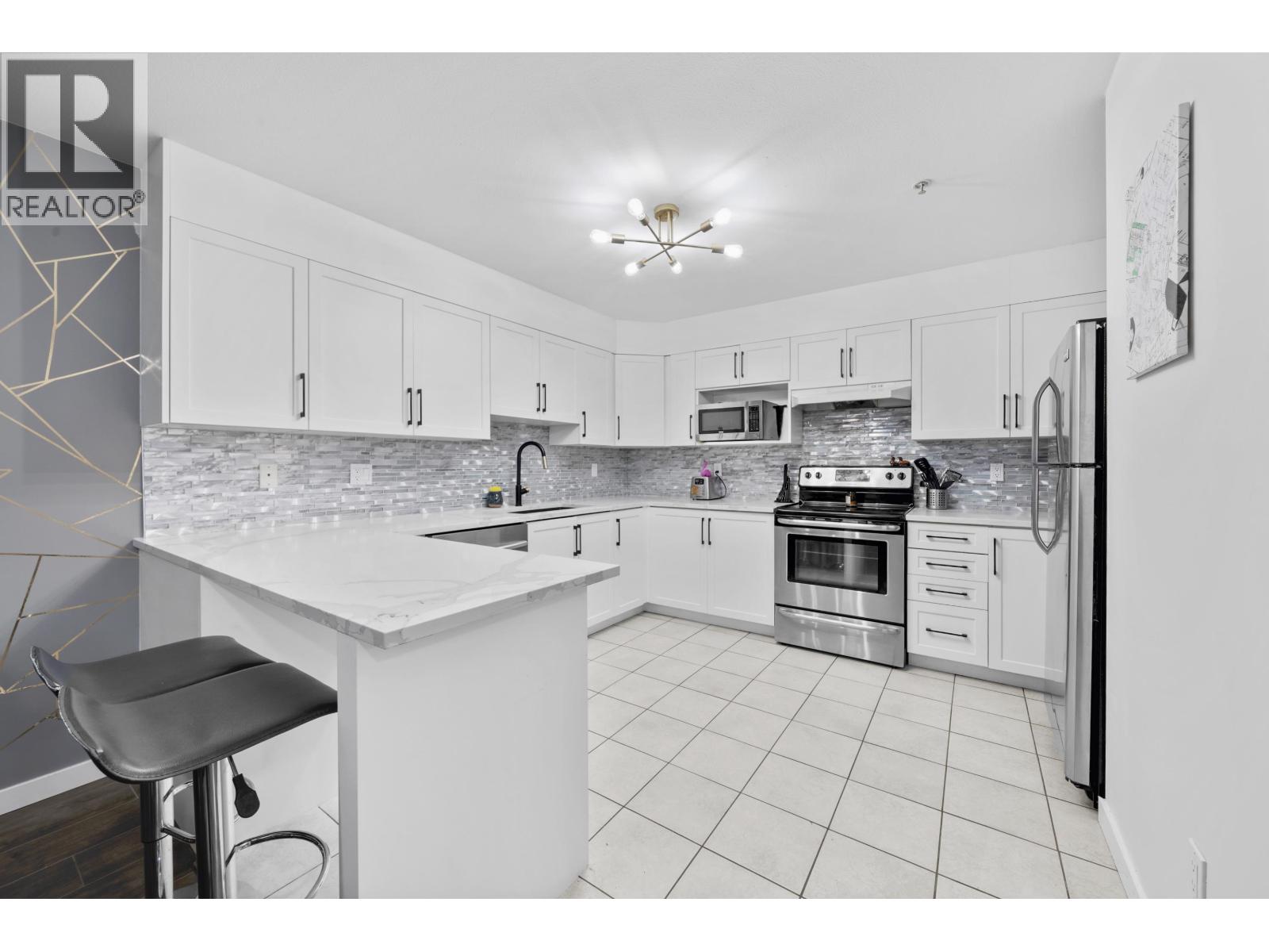 311 121 Shoreline Circle, Port Moody, British Columbia  V3H 5G2 - Photo 6 - R3058996