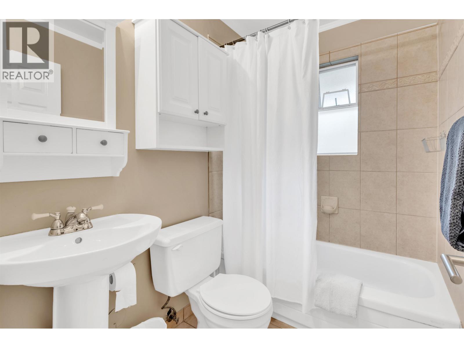 8838 Larkfield Drive, Burnaby, British Columbia  V5A 4L1 - Photo 18 - R3059006