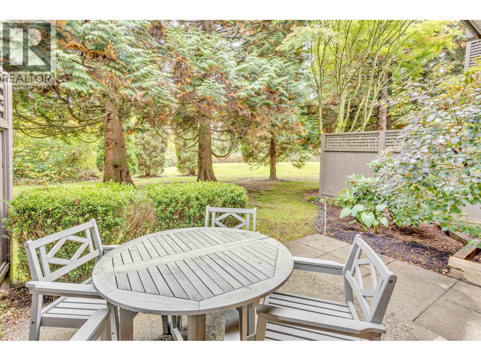 8838 Larkfield Drive, Burnaby, British Columbia  V5A 4L1 - Photo 31 - R3059006