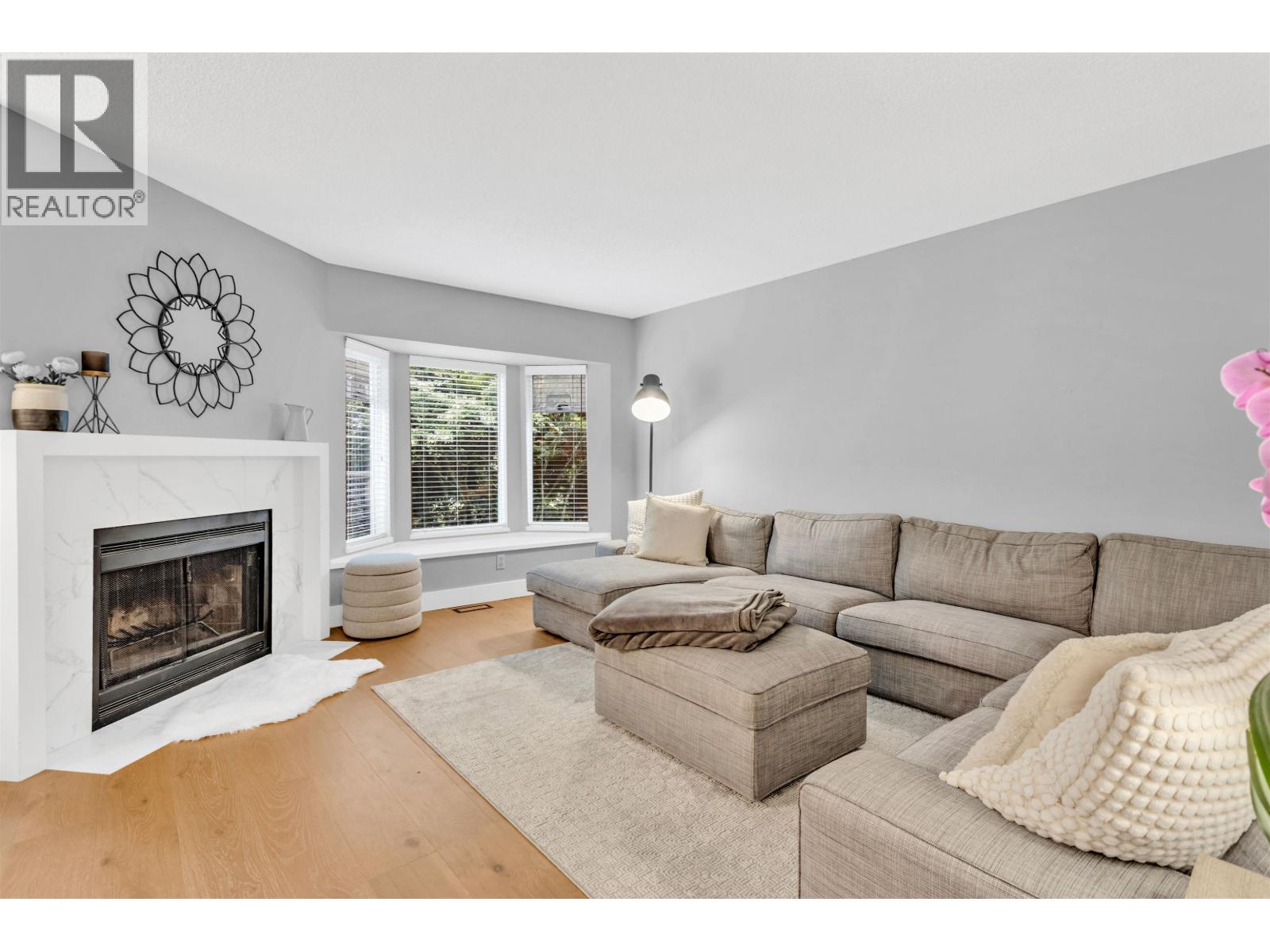 8838 Larkfield Drive, Burnaby, British Columbia  V5A 4L1 - Photo 7 - R3059006