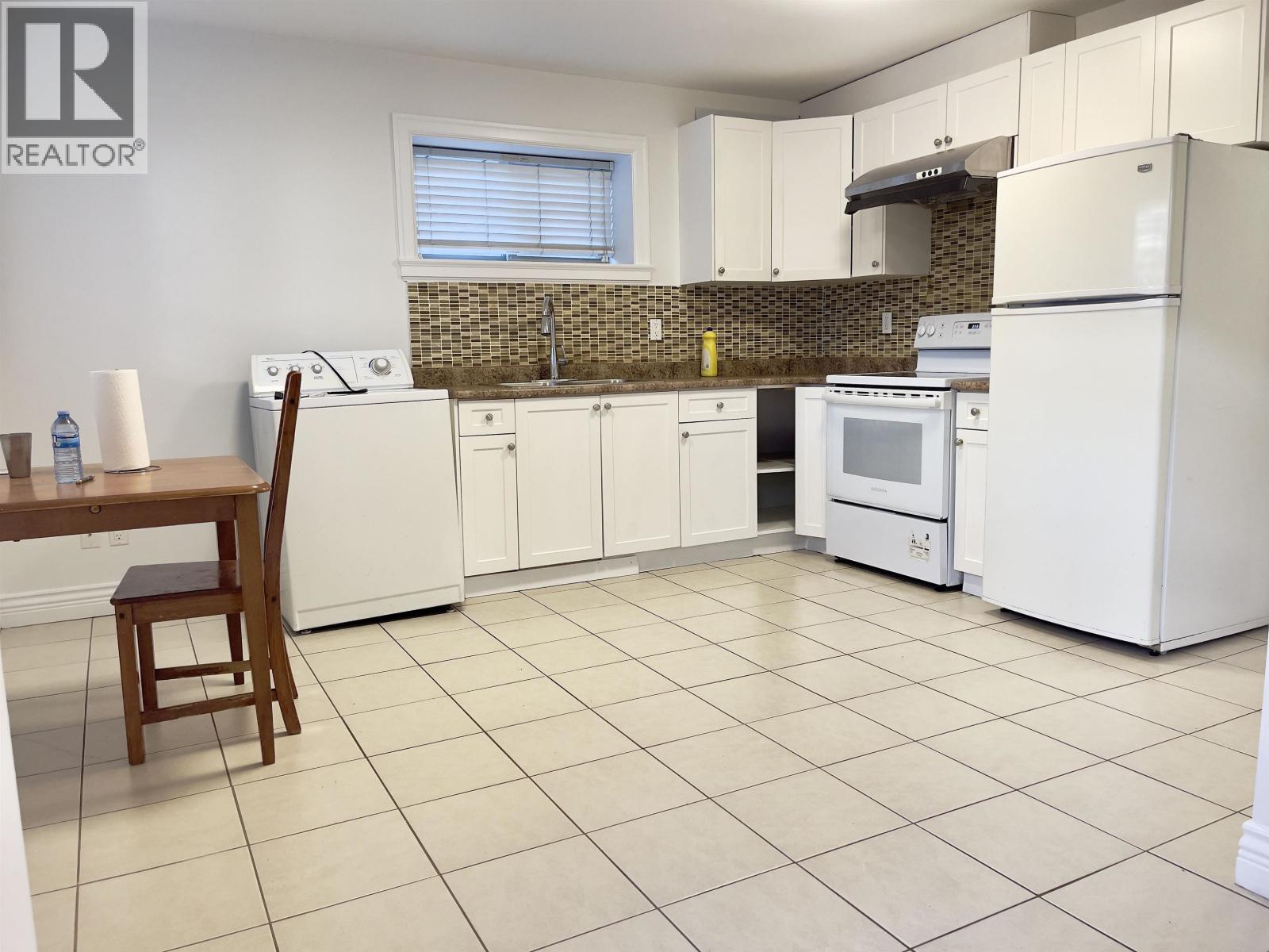 1 3787 Elmwood Street, Burnaby, British Columbia  V5G 1R8 - Photo 2 - R3058985