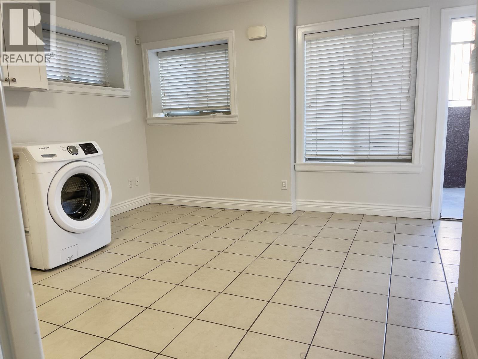 2 3787 Elmwood Street, Burnaby, British Columbia  V5G 1R8 - Photo 4 - R3058990