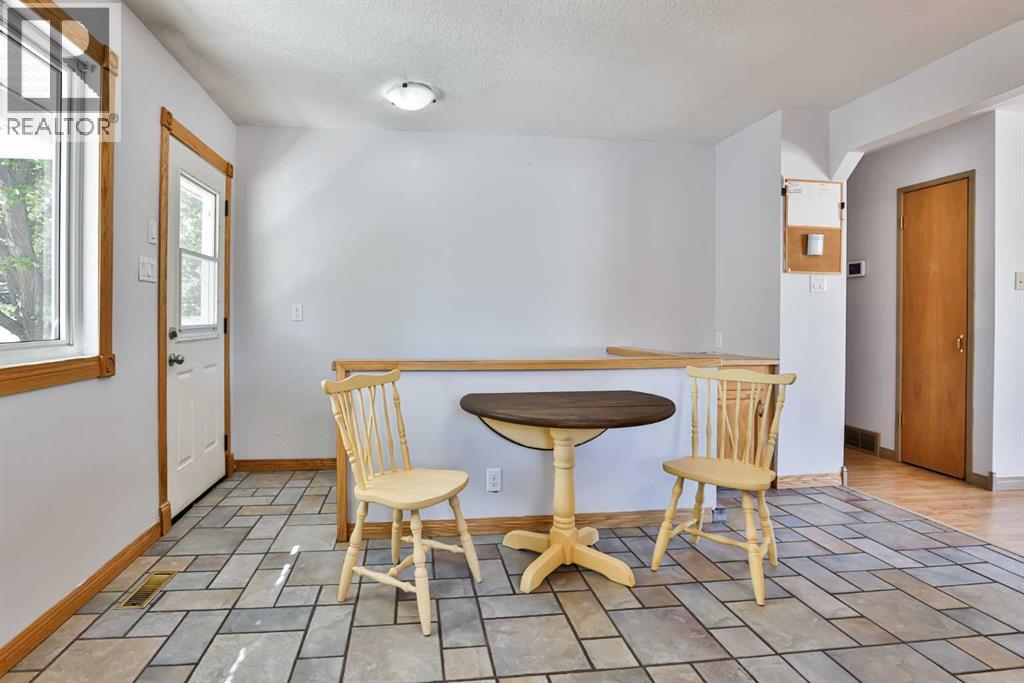 1910 24 Avenue N, Lethbridge, Alberta  T1H 4T2 - Photo 7 - A2250075