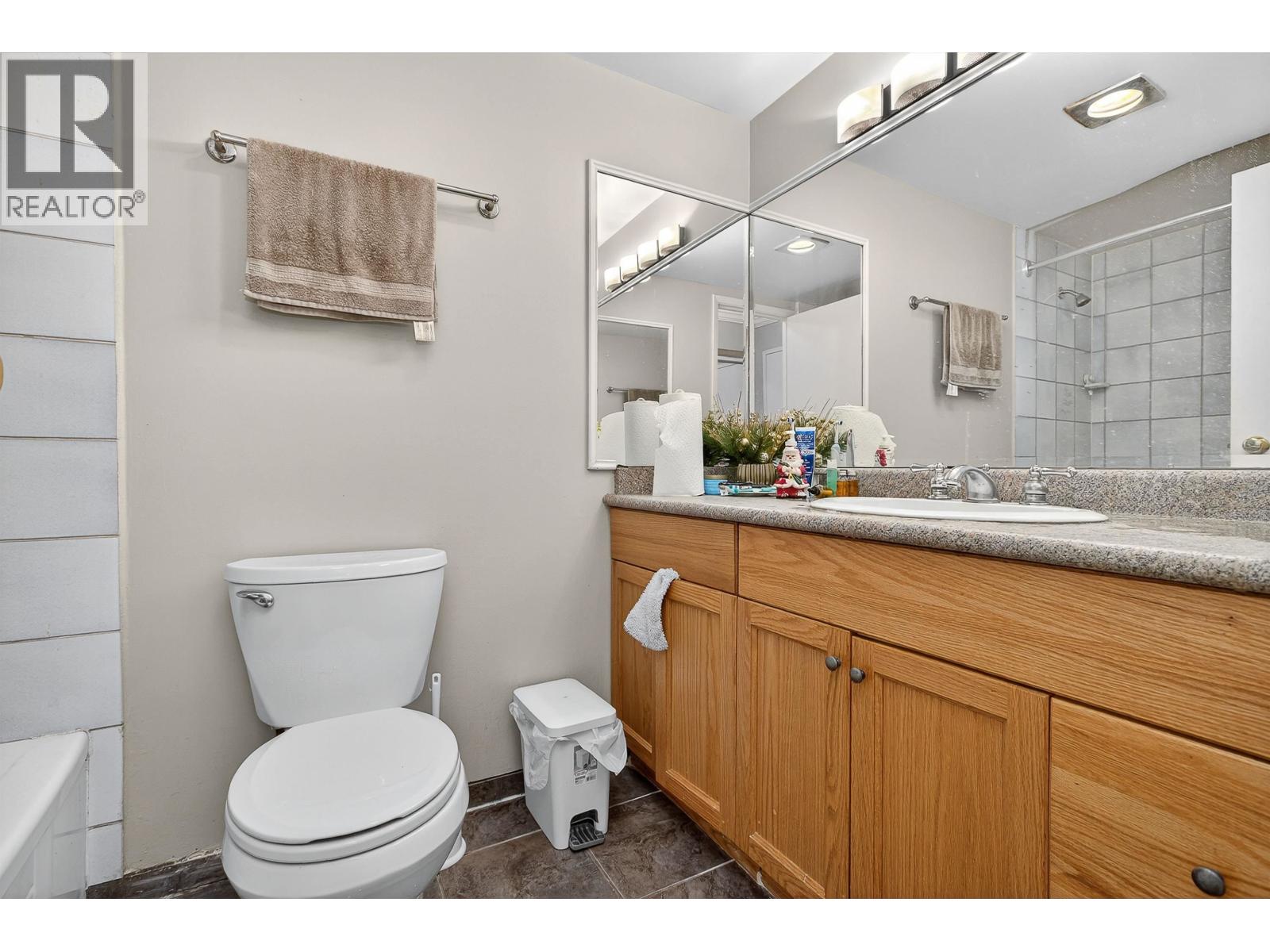 102 1146 Harwood Street, Vancouver, British Columbia V6E 3V1 - Photo 16 - R3058785