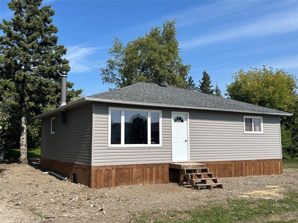 208 1st Street E, Sandy Lake, Manitoba