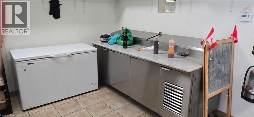 995 Paisley Road Unit# #14, Guelph, Ontario  N1K 1X6 - Photo 15 - 40779115