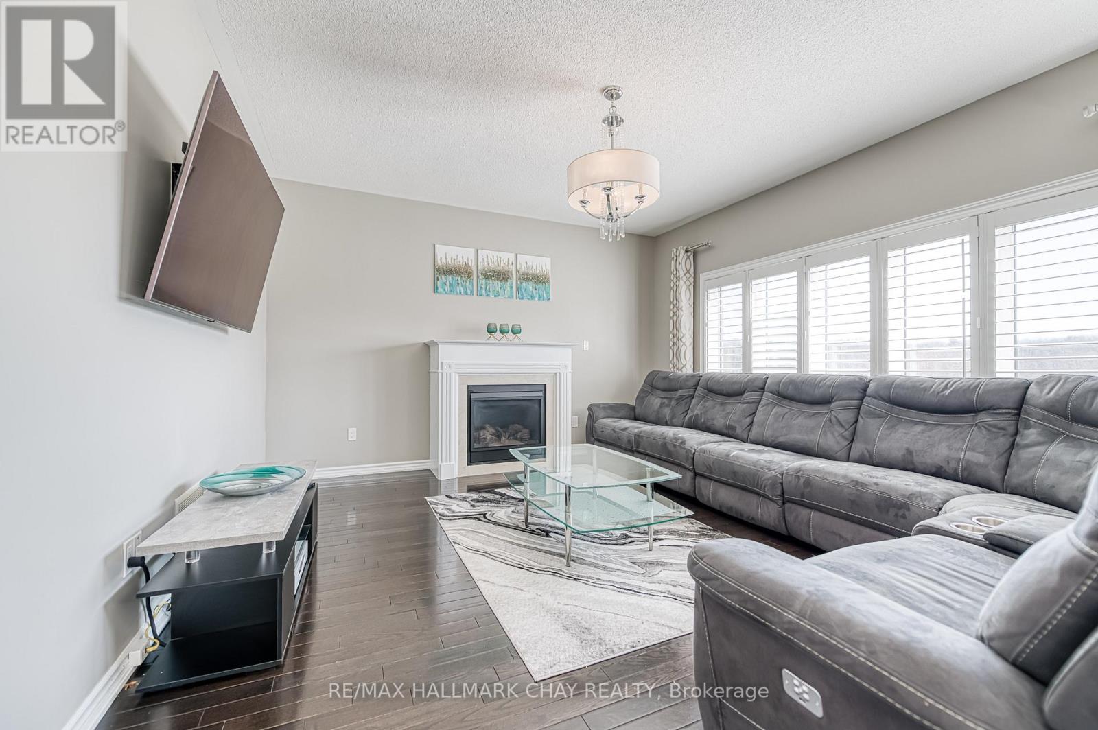 149 Gold Park Gate, Essa, Ontario  L0M 1B4 - Photo 15 - N12464072