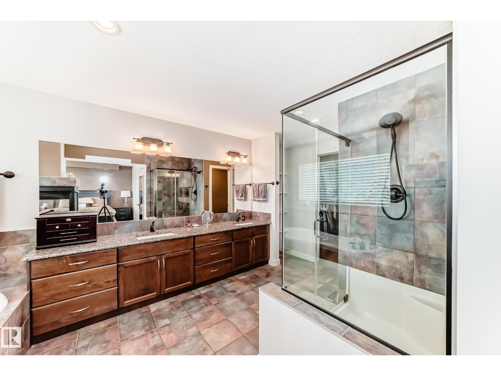 1673 James Mowatt Tr Sw, Edmonton, Alberta  T6W 0J7 - Photo 61 - E4462231