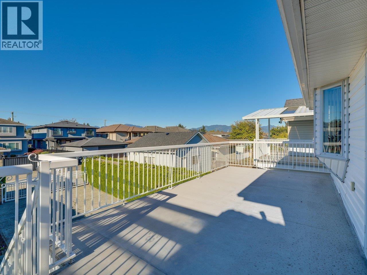 8029 15th Avenue, Burnaby, British Columbia  V3N 1X3 - Photo 32 - R3059016