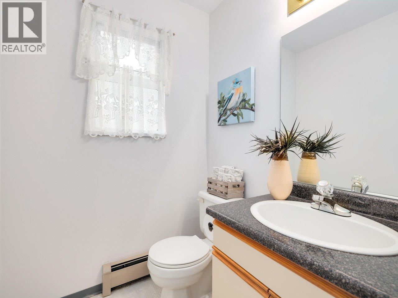 8029 15th Avenue, Burnaby, British Columbia  V3N 1X3 - Photo 25 - R3059016