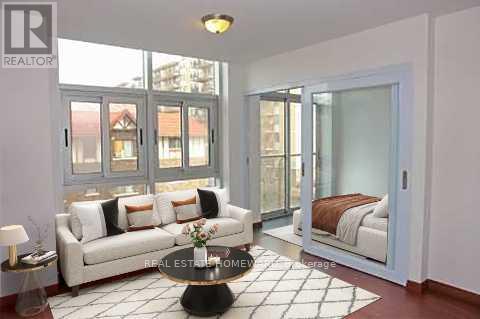 4 - 15 Maplewood Avenue, Toronto, Ontario  M6C 4B4 - Photo 6 - C12464480