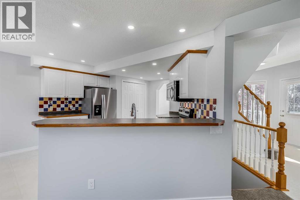 97 Mt Aberdeen Circle Se, Calgary, Alberta  T2Z 3H4 - Photo 6 - A2262708
