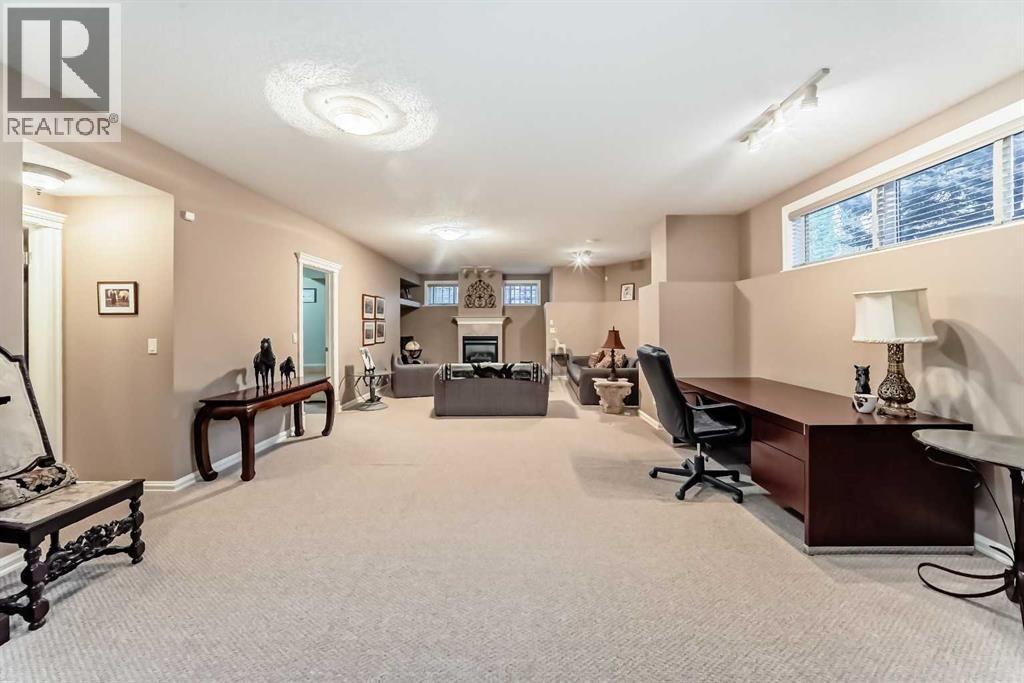 7001 Strathridge Gate Sw, Calgary, Alberta  T3H 4R9 - Photo 27 - A2263140