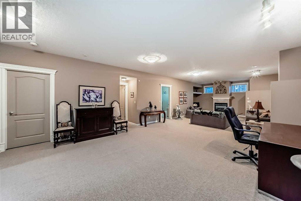 7001 Strathridge Gate Sw, Calgary, Alberta  T3H 4R9 - Photo 28 - A2263140