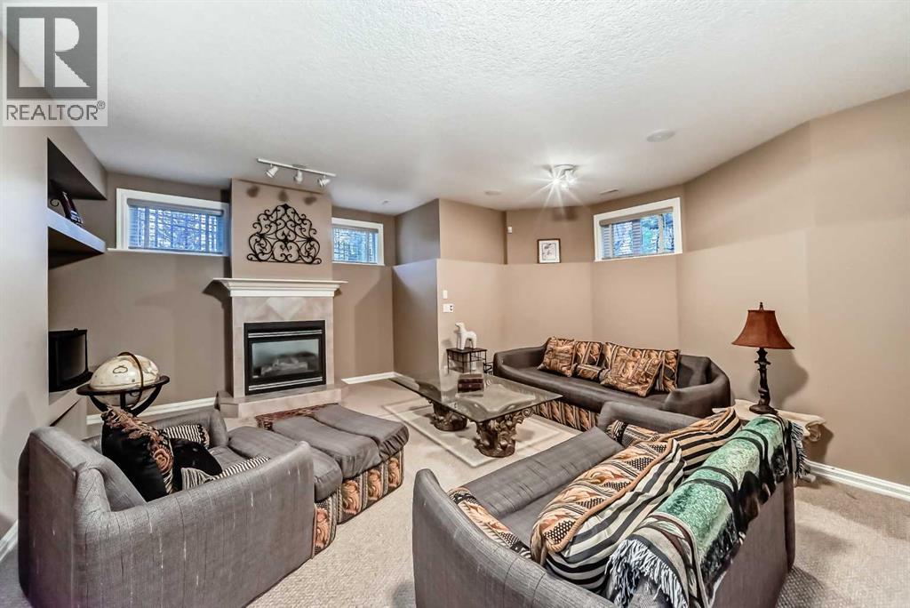 7001 Strathridge Gate Sw, Calgary, Alberta  T3H 4R9 - Photo 29 - A2263140