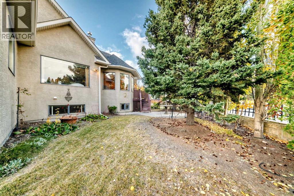 7001 Strathridge Gate Sw, Calgary, Alberta  T3H 4R9 - Photo 38 - A2263140