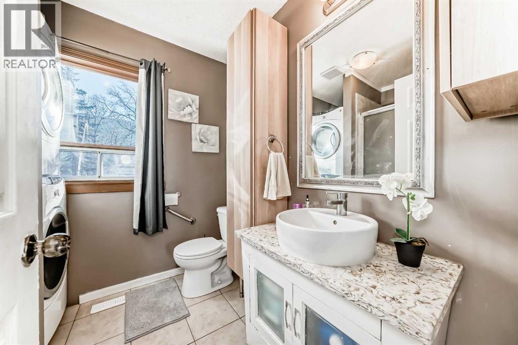 4644 84 Street Nw, Calgary, Alberta  T3B 2R5 - Photo 12 - A2263697