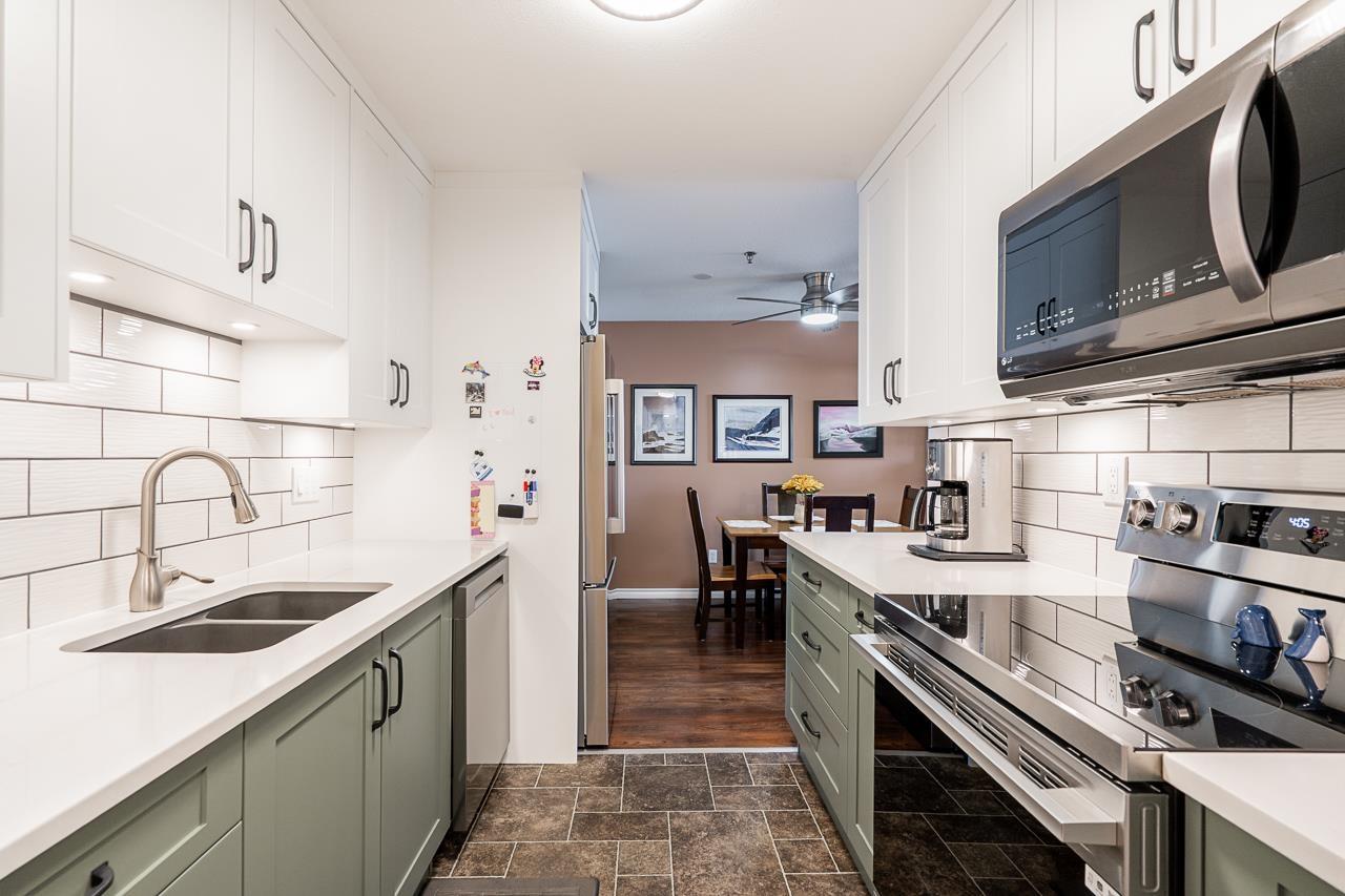 216 33535 King Road, Abbotsford, British Columbia  V2S 6Z5 - Photo 3 - R3048104