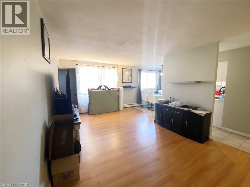 163 Chandler Drive Unit# 11, Kitchener, Ontario  N2E 1H1 - Photo 3 - 40779446