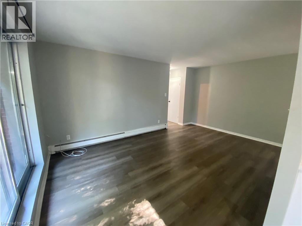 163 Chandler Drive Unit# 15, Kitchener, Ontario  N2E 1H1 - Photo 10 - 40779316
