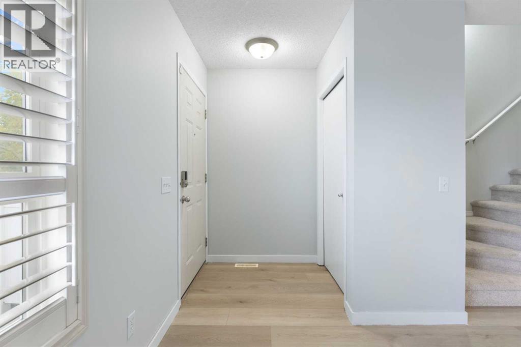177 Tuscany Court Nw, Calgary, Alberta  T3L 2Y7 - Photo 5 - A2262880