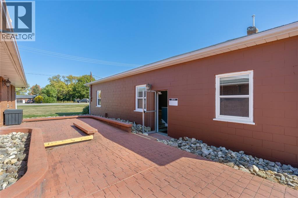 2109 LONDON LINE Unit# 2111, sarnia, Ontario