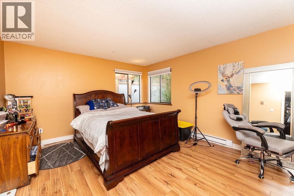 4934 Geer Road, Sechelt, British Columbia  V0N 3A2 - Photo 16 - R3039164