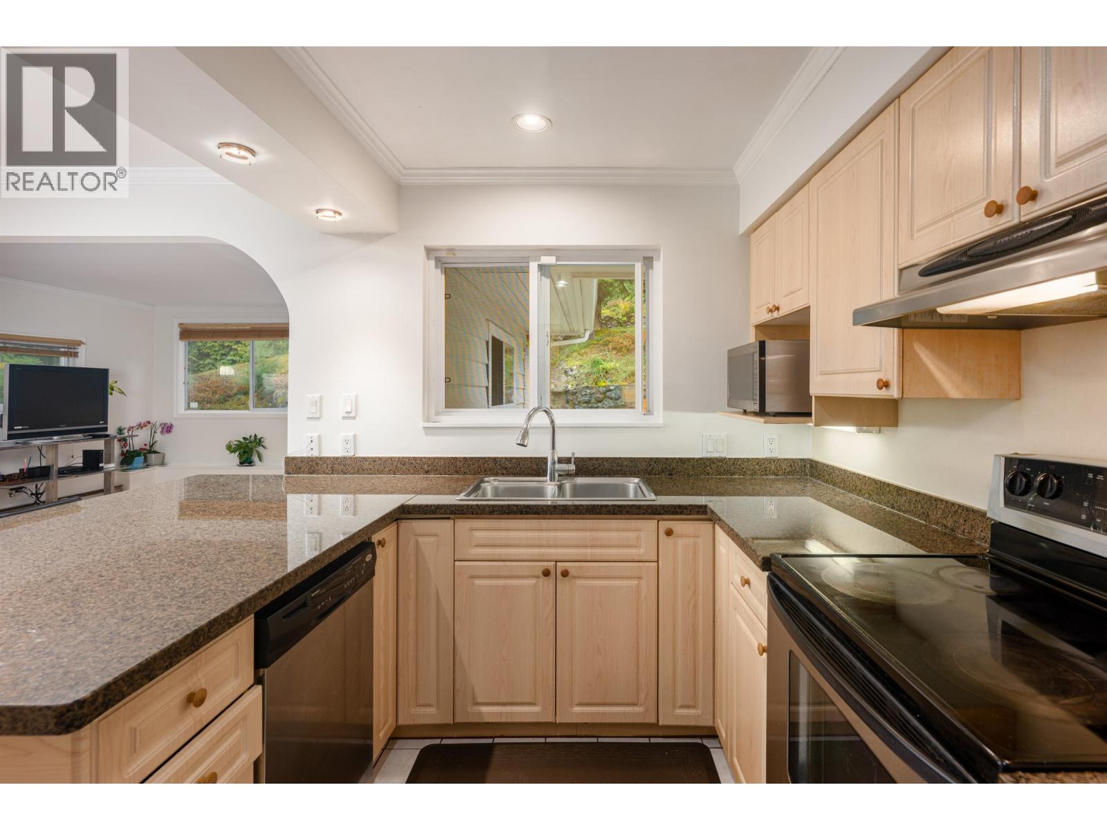 850 Jefferson Avenue, West Vancouver, British Columbia  V7T 2A4 - Photo 11 - R3058796