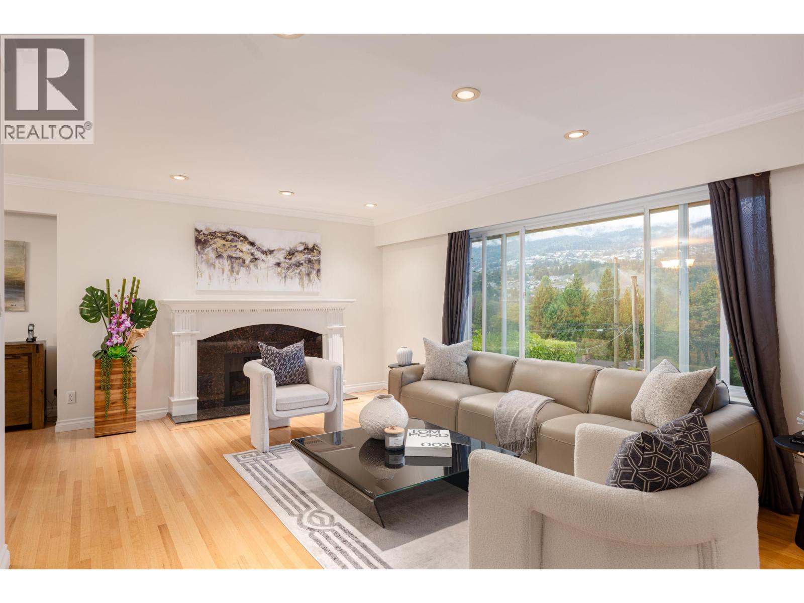 850 Jefferson Avenue, West Vancouver, British Columbia  V7T 2A4 - Photo 3 - R3058796