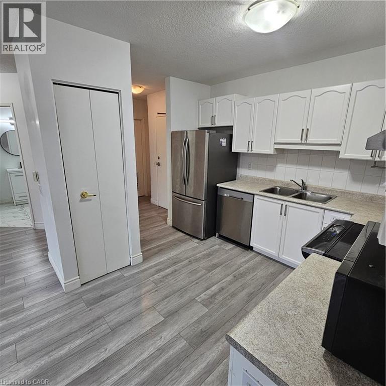 345 Briarmeadow Drive Unit# 101, Kitchener, Ontario  N2A 4J6 - Photo 14 - 40779225