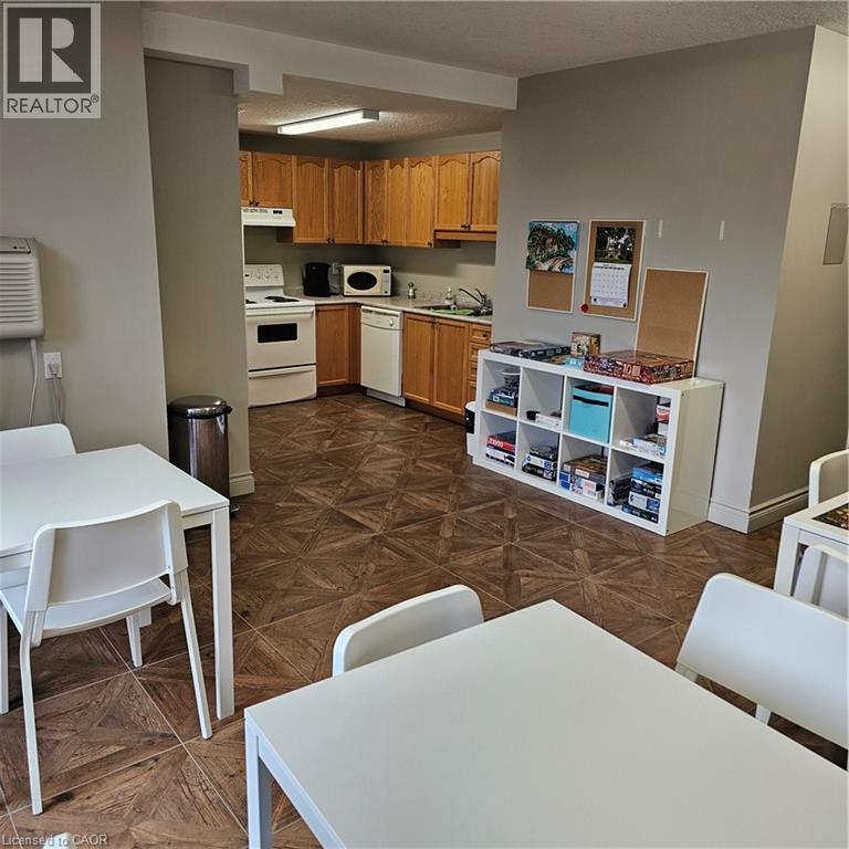 345 Briarmeadow Drive Unit# 101, Kitchener, Ontario  N2A 4J6 - Photo 33 - 40779225
